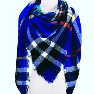 PLUSH CASHMERE SCARVES
